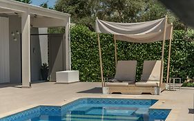Dareia Suites